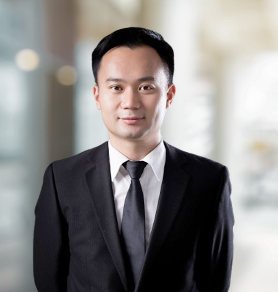 李英明