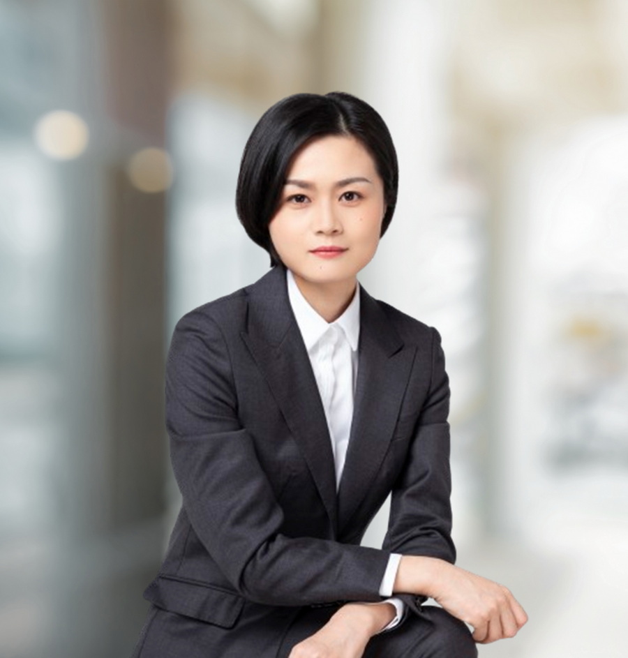 邓岚莺