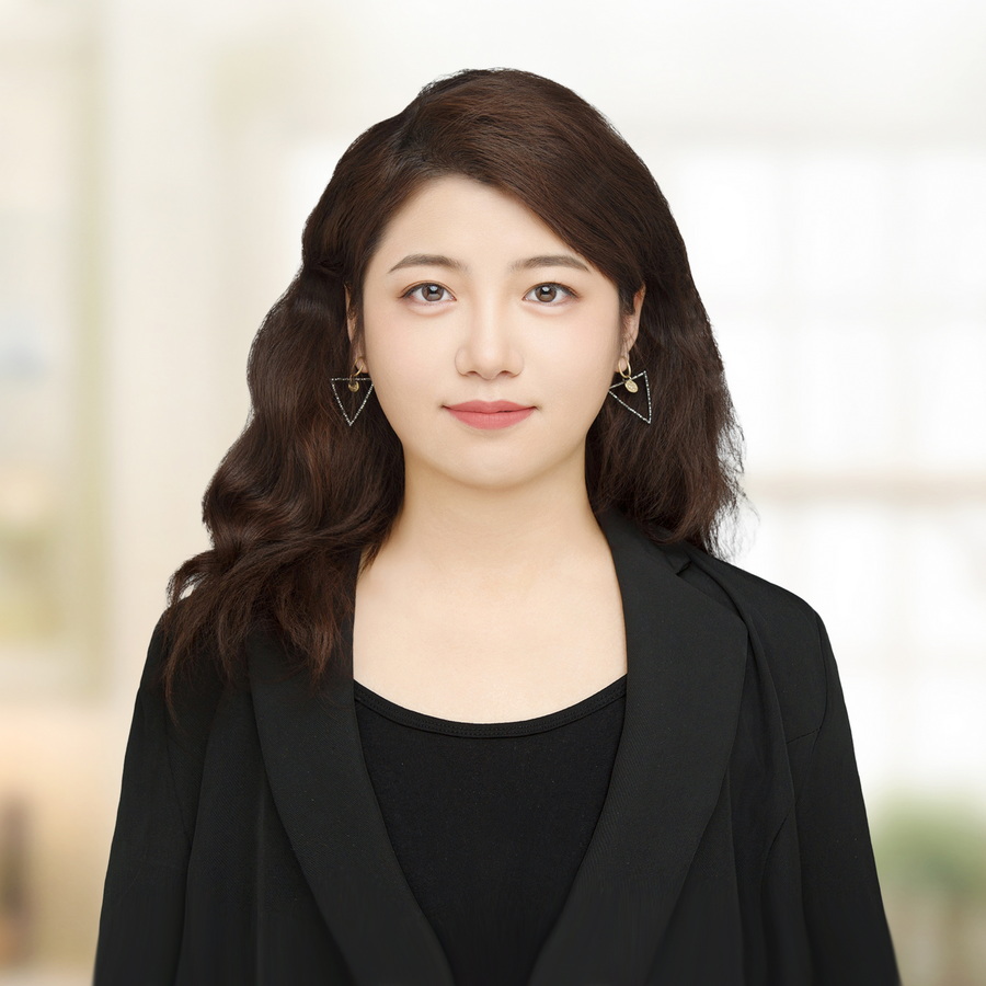 DING Changxia
